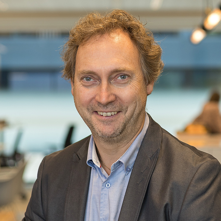 Dirk Mortelmans
